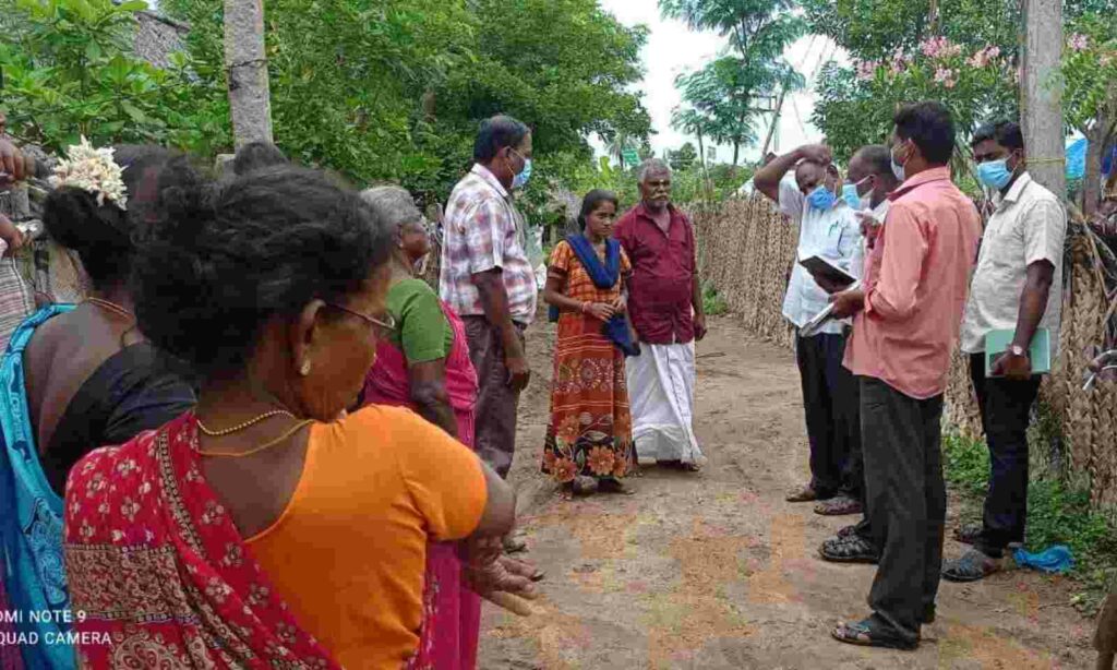 உங்கள் குழந்தைகளை பள்ளிக்கு அனுப்பவில்லையா..? பெற்றோர்களே உஷார்..!! களத்தில் இறங்கிய பள்ளிக்கல்வித்துறை..!!