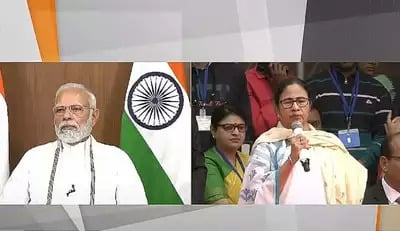 தாயின் இறுதிச்சடங்கு முடிந்து சில மணி நேரங்களிலேயே பிரதமர் மோடி செய்த நெகிழ்ச்சி சம்பவம்..!!