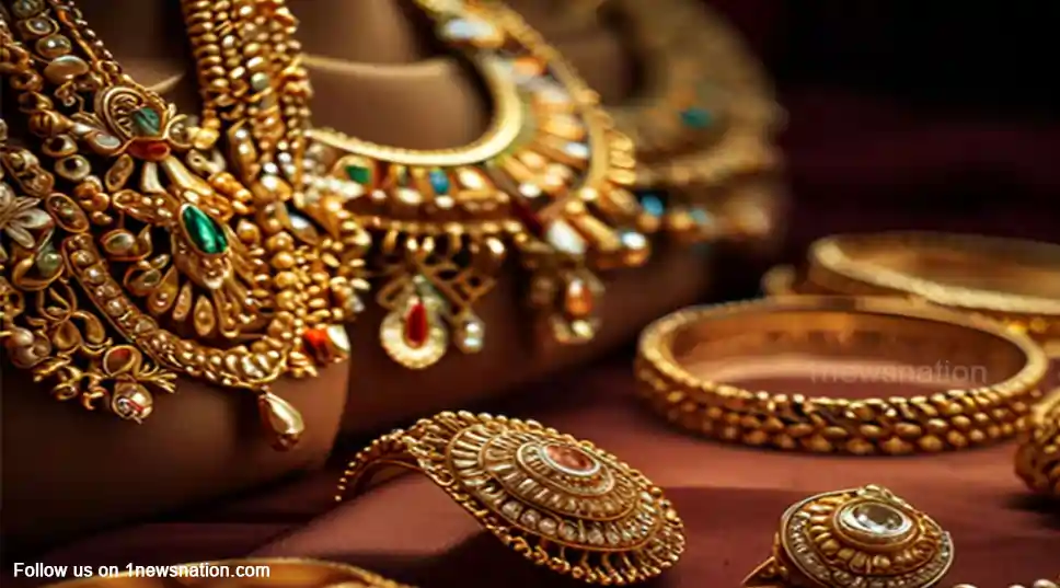 Gold Rate: இறங்கிய வேகத்தில் ஏறிய தங்கம் விலை.. சவரன் எவ்வளவு தெரியுமா..? – இன்றைய நிலவரம் இதோ!