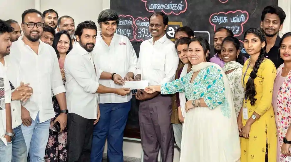 “கல்வியே ஆயுதம்.. கல்வியே கேடயம்”..!! ரெட்ரோ பட வசூலில் அகரம் ஃபவுண்டேஷனுக்கு ரூ.10 கோடியை அள்ளிக் கொடுத்த சூர்யா..!!