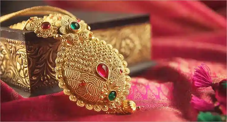 101325 Traditionalgoldjewellery