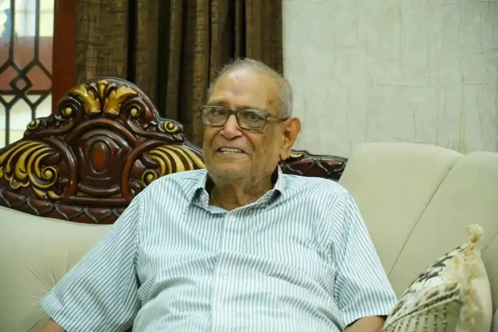 “வெறும் 10 ரூபாய்க்கு மருத்துவம்”..!! காலமானார் பிரபல டாக்டர் ரத்தினம்பிள்ளை..!! பொதுமக்கள் கண்ணீர் மல்க அஞ்சலி..!!