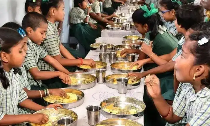 1,416 பள்ளிகளில் காலை உணவுத் திட்டம் விரிவாக்கம்… பள்ளி கல்வித்துறை அதிரடி உத்தரவு…!