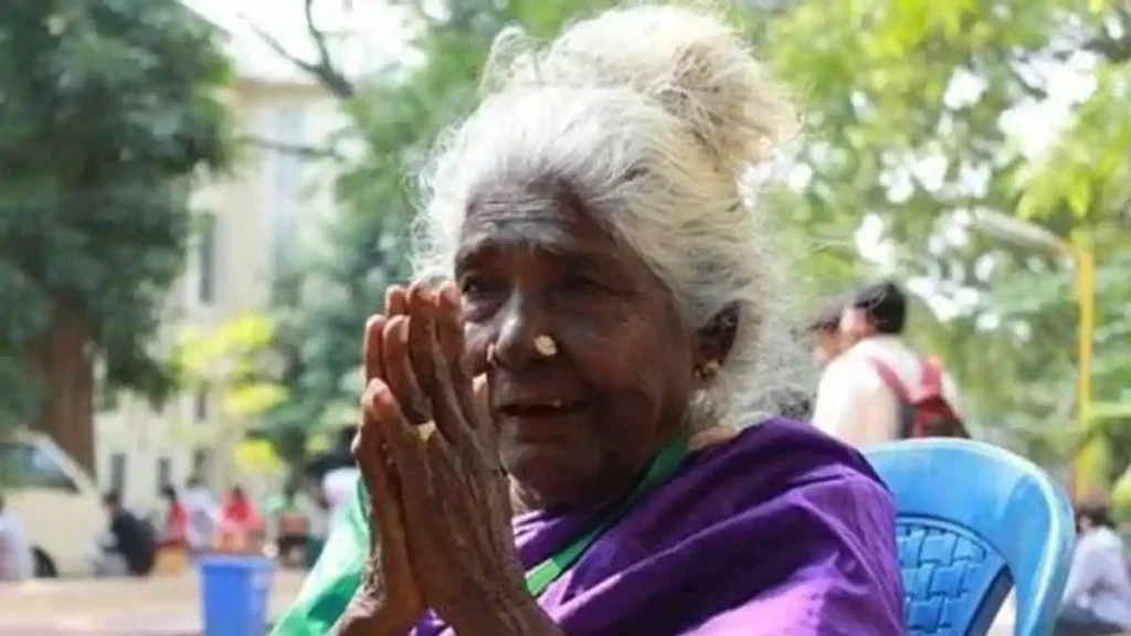பிரபல நாட்டுப்புற பாடகியும், நடிகையுமான கொல்லங்குடி கருப்பாயி காலமானார்.. பிரபலங்கள் இரங்கல்..