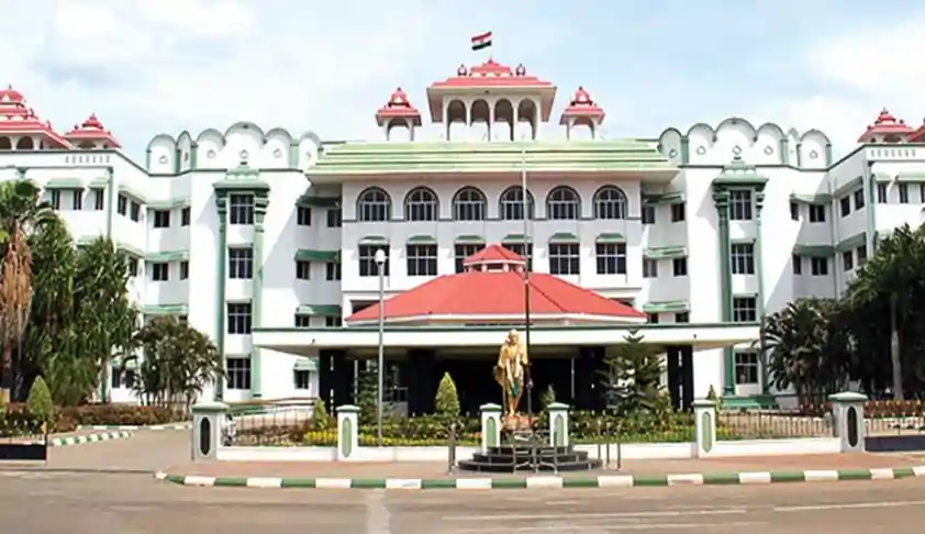 திருச்செந்தூர் முருகன் கோயில் குடமுழுக்கு விழாவுக்கு இடைக்கால தடை விதிக்க முடியாது – சென்னை உயர்நீதிமன்ற கிளை உத்தரவு…