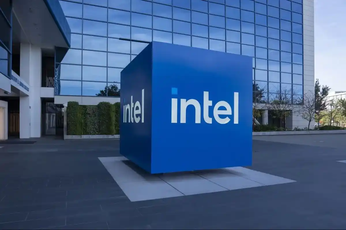 intel layoff 11zon
