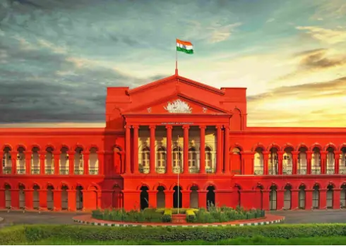 RCB வெற்றி விழாவை நடத்தியது கர்நாடக அரசா..? கிரிக்கெட் வாரியமா? – உயர்நீதிமன்றம் சரமாரி கேள்வி
