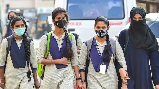 பக்ரீத் பண்டிகை முன்னிட்டு இன்று பள்ளி & கல்லூரிகளுக்கு விடுமுறை…!