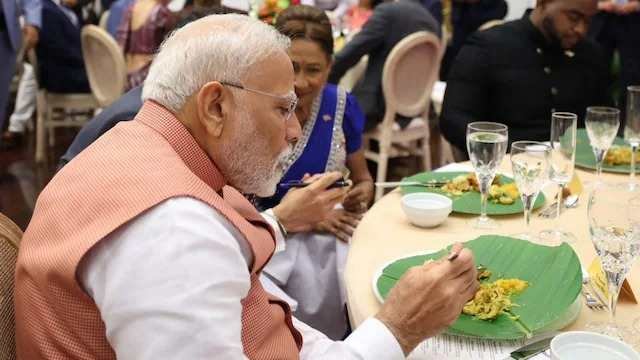 PM Modi Sohari Leaf 11zon டிரினிடாட்டில் பிரதமர் மோடிக்கு “பாரம்பரிய சோஹாரி” இலையில் விருந்து!. இதற்கும் இந்தியாவுக்கும் இப்படியொரு தொடர்பா?