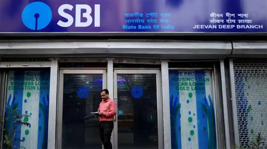 SBI bank வாடிக்கையாளர்களுக்கு ஷாக் கொடுத்த SBI..! ஆகஸ்ட் 15 முதல் இந்த கட்டணம் உயர்வு..!!