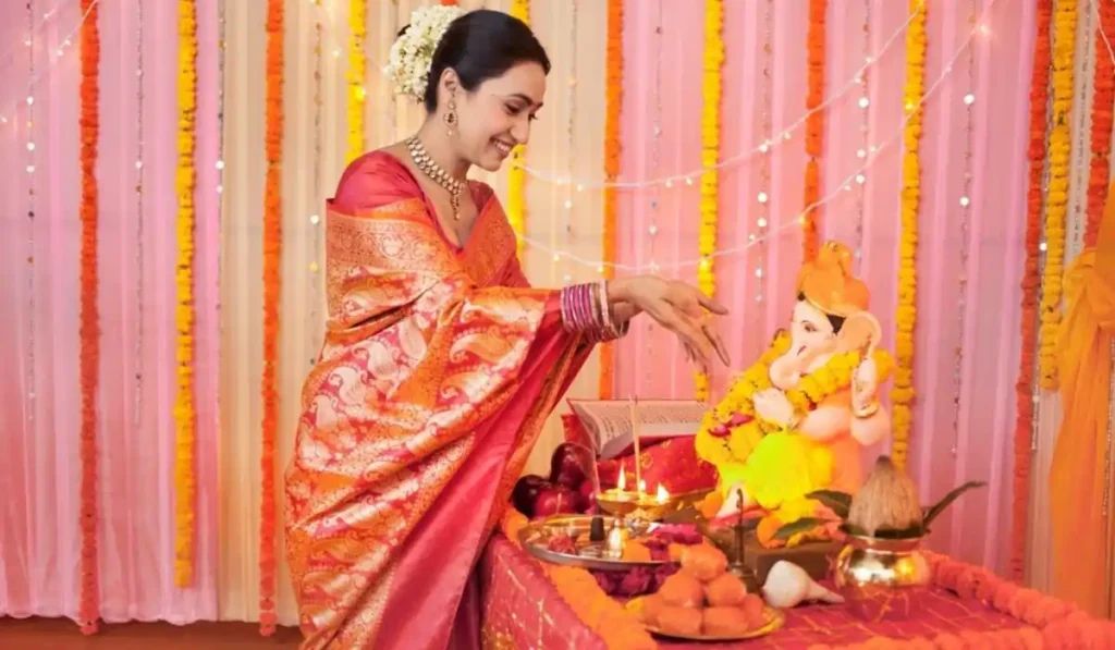 Vinayagar 2025 வீட்டிலேயே விநாயகர் சதுர்த்தி கொண்டாடுபவரா நீங்கள்..? இப்படி வழிபட்டால் முழு அருளும் கிடைக்கும்..!!