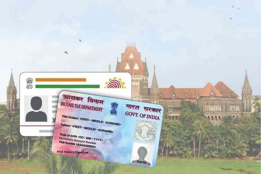 aadhar pan 11zon ஆதார், பான், வோட்டர் ஐடி வைத்திருப்பது மட்டுமே ஒருவர் இந்திய குடிமகன் என்பதை நிரூபிக்காது!. மும்பை உயர் நீதிமன்றம் அதிரடி!