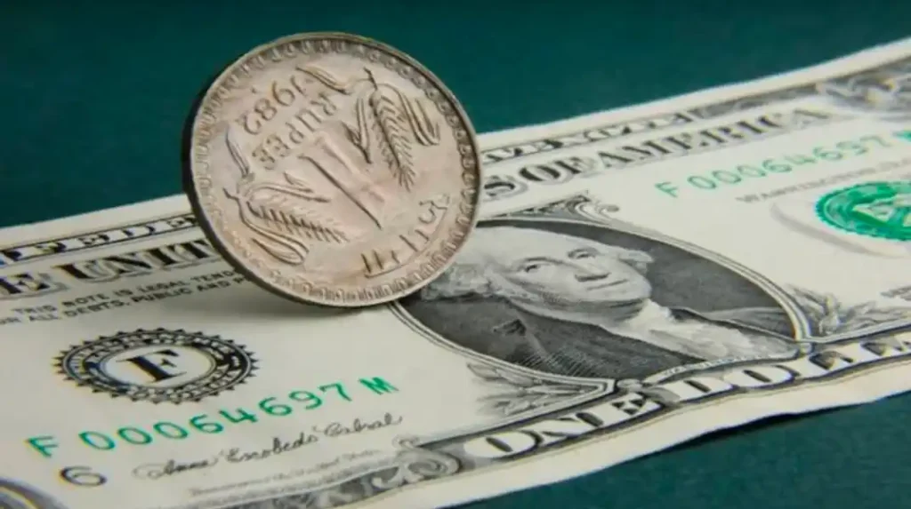 dollar 2025 இந்திய ரூபாய் மதிப்பு மீண்டும் சரிவு.. பணவீக்கமும் வீழ்ச்சி…!