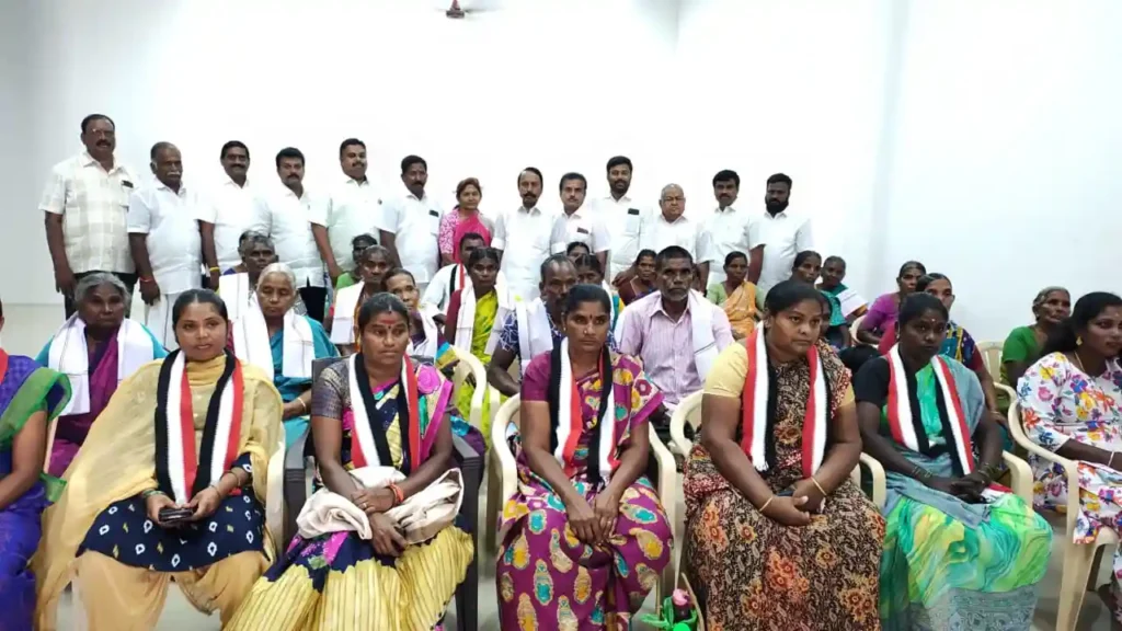 sengotai 2025 ஒரே நாளில் 100 பேர்… அ.தி.மு.க-வில் மீண்டும் தனது ஆட்டத்தை ஆரம்பித்த செங்கோட்டையன்…!