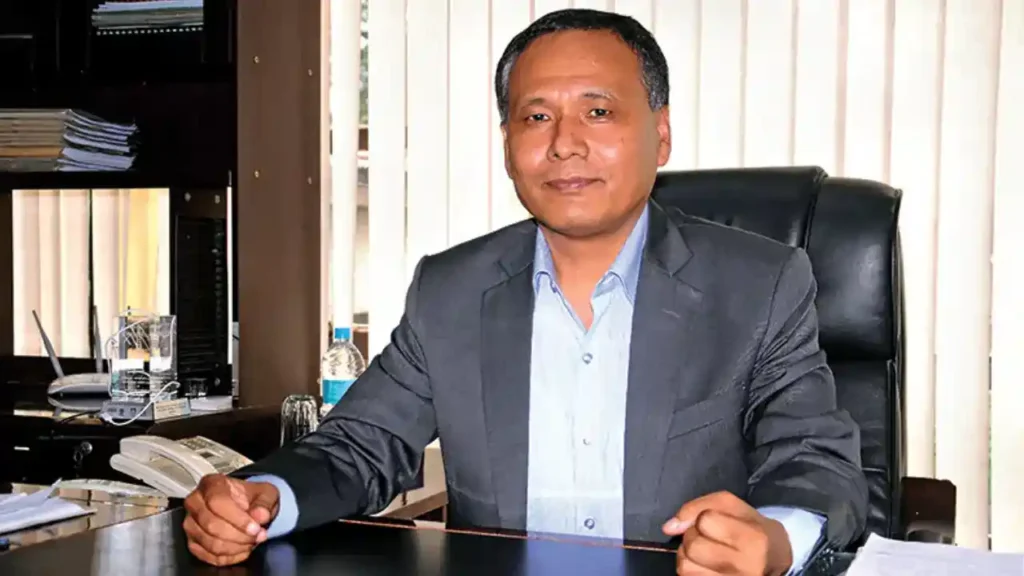 152768557 1 நேபாளத்தின் புதிய பிரதமர் இவரா?  இந்தியாவில் படித்தவர்.. மின் சீர்திருத்தவாதி.. யார் இந்த குல்மான் கிசிங்?