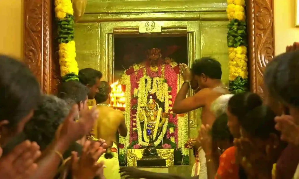 உண்மையிலேயே கடவுள் வந்து நம்மை காப்பாற்றுவாரா..? எந்த ரூபத்தில் வருவார் தெரியுமா..?