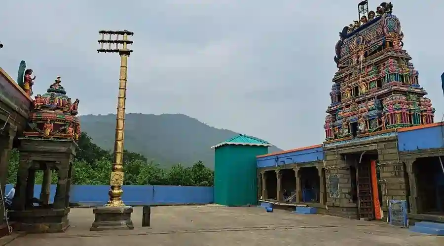 Siddhaswarar Temple in Kanjamalai இளமை திரும்பிய சித்தர்கள்.. கஞ்சமலை சித்தேசுவரர் கோவிலின் மெய்சிலிர்க்க வைக்கும் வரலாறு..!!