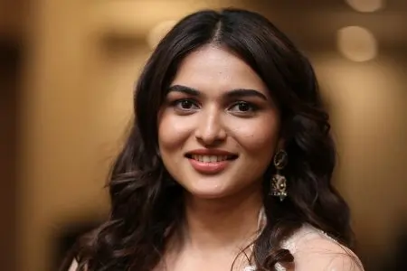 actress kayadu lohar actress kayadu lohar