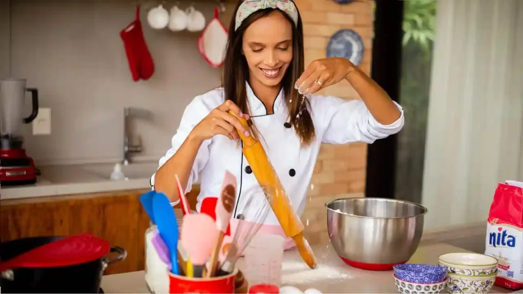 cooking Vastu: சமையலறையில் இந்த பொருட்கள் கைத்தவறி கீழே விழுவது நல்லதல்ல.. ஜாக்கிரதை..!!