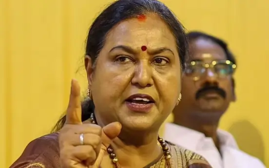 விஜயகாந்துக்கு வந்த கூட்டம் நியாபகம் இருக்கா..? விஜய் பற்றி எங்கிட்ட கேட்காதீங்க..!! – சட்டென முகம் சுளித்த பிரேமலதா..