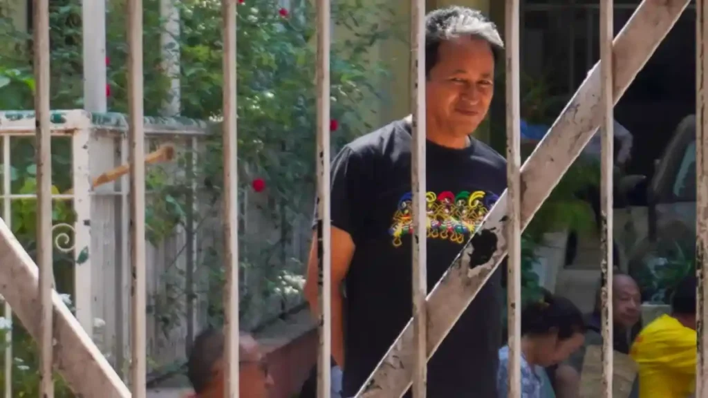 sonam wangchuk arrest jodhpur jail 1758909706 1 சோனம் வாங்சுக் பாகிஸ்தானியருடன் தொடர்பில் இருந்தார்.. வங்கதேசம் சென்றார் : லடாக் வன்முறை குறித்து டிஜிபி சொன்ன அதிர்ச்சி தகவல்..!