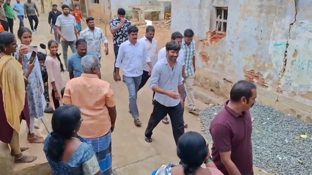 Dhanush 2025 சொந்த ஊர் மக்களிடம் வாங்கிக் கட்டிக் கொண்ட தனுஷ்..!! தலைக்கனம் ஓவரா இருக்கு..!! திடீரென வெடித்த சர்ச்சை..!!