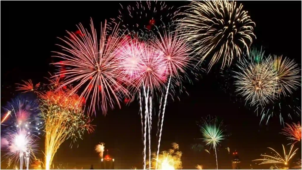 Diwali Crackers 2025 தீபாவளி பண்டிகைக்கு ஏன் பட்டாசு வெடிக்கிறோம் தெரியுமா..? இப்படி ஒரு காரணம் இருக்கா..?
