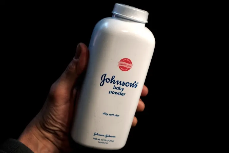 Johnson Johnson 2025 புற்றுநோயால் மரணம்..!! பாதிக்கப்பட்ட குடும்பத்தினருக்கு ரூ.8,574 கோடி வழங்க ஜான்சன் & ஜான்சன் நிறுவனத்திற்கு உத்தரவு..!!