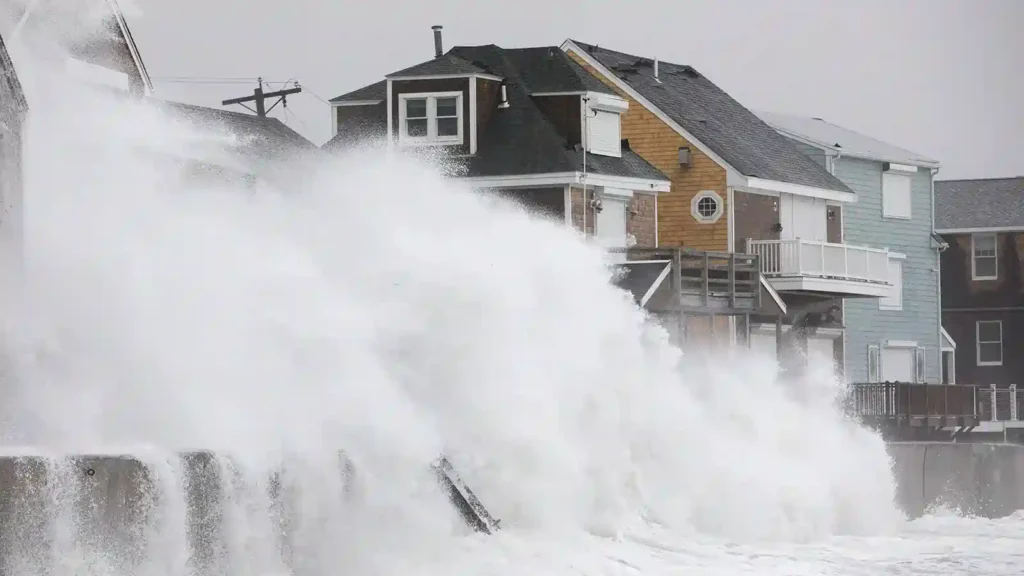 Nor Easter america அமெரிக்காவுக்கு எச்சரிக்கை!. ‘நோர் ஈஸ்டர்’ புயல் பேரழிவை ஏற்படுத்தும் ஆபத்து!. அவசர நிலை அறிவிப்பு!.