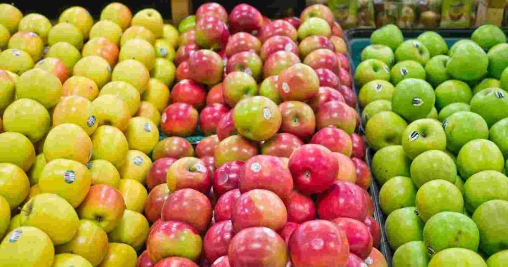 fruits stickers 1 பழங்களில் ஏன் ஸ்டிக்கர்கள் ஒட்டப்படுகின்றன?. அந்த குறியீடுகளின் அர்த்தம் என்ன தெரியுமா?