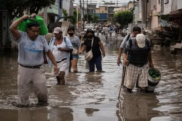 mexico rain death 130 மெக்சிகோவில் கனமழை பேரழிவு!. ஒரே நாளில் 64 பேர் உயிரிழப்பு!. பலி எண்ணிக்கை 130 ஆக உயர்வு!.