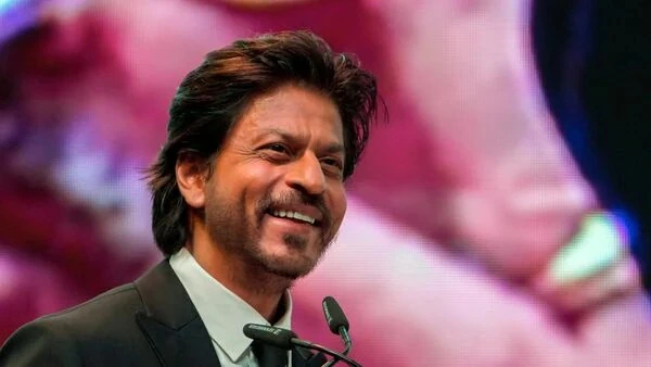 richest actors in the world உலகின் டாப் 10 பணக்கார நடிகர்கள்!. முதலிடத்தில் யார் தெரியுமா?. சொத்து மதிப்பு இதோ!