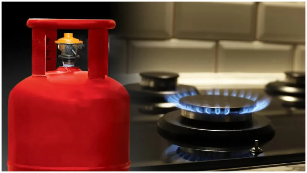 இல்லத்தரசிகளே..!! சிலிண்டர் கசிவு ஏற்பட்டால் செய்ய வேண்டிய முதல் காரியம் என்ன..? தெரியாமல் கூட இந்த விஷயத்தை பண்ணிடாதீங்க..!!