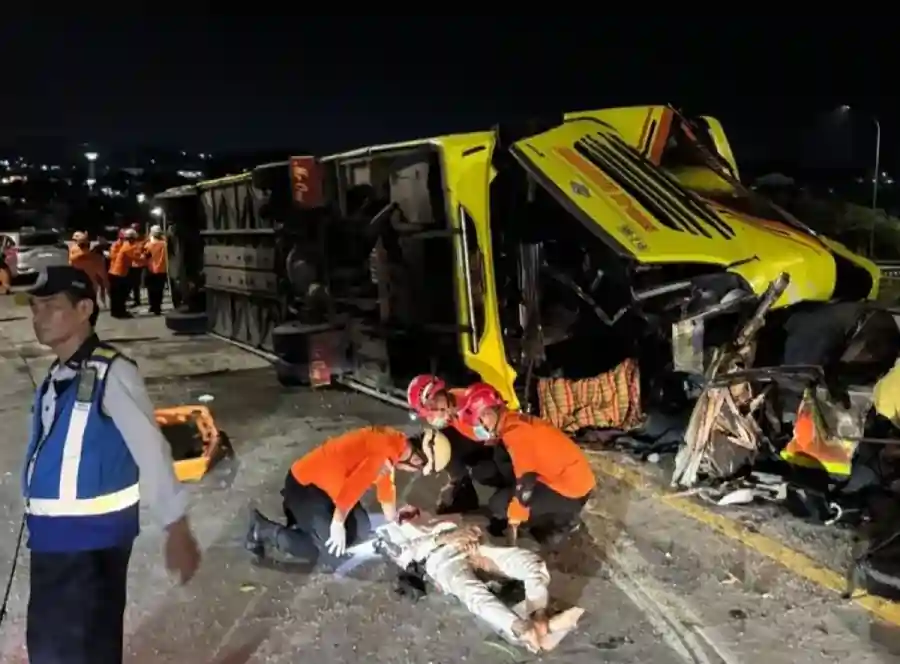 indonesia bus accident