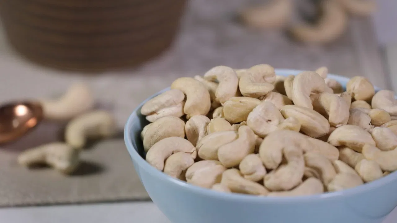 cashews