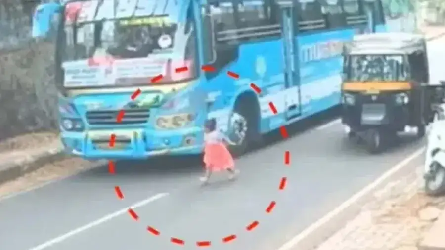 child save in bus accident 1 1