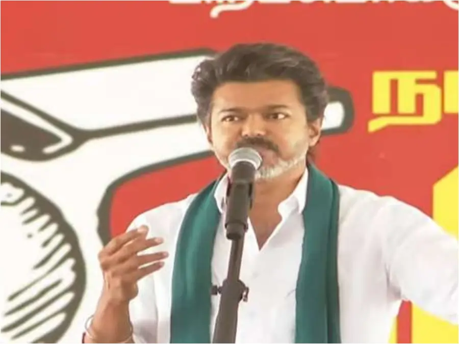 “மோசடி ஆட்சிகளிலேயே முக்கியமான ஆட்சி இந்த திமுக ஆட்சி.. தீய சக்தி ஆட்சி மறையட்டும்..” விஜய் ஆவேசம்..!