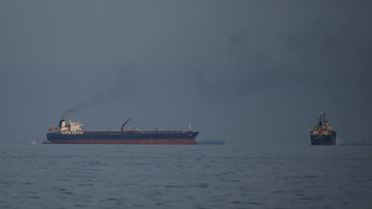 oil tanker
