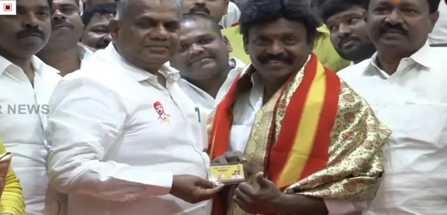 தவெகவில் இணைந்தார் இசக்கி சுப்பையா..! குதிரை பேரம் நடந்ததா..? பரபரப்பு பதில்..!