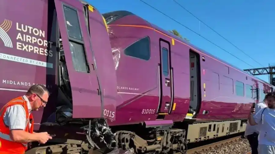 london train collision 1