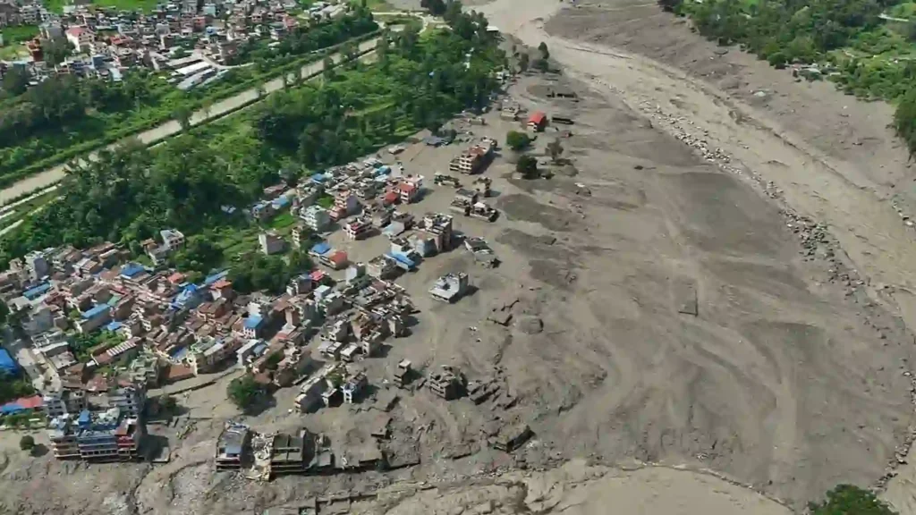 Nepal Floods | நேபாளத்தையே சீரழித்த பேரழிவு..!! திடீர் வெள்ளப்பெருக்கு ஏற்பட என்ன காரணம்..? வெளியான ஷாக்கிங் தகவல்..!!