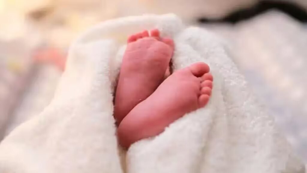மருத்துவமனையில் வார்மர் இயந்திரம் தீப்பிடித்து விபத்து!. பச்சிளம் குழந்தை உயிரிழந்த சோகம்!. 2 குழந்தைகள் கவலைக்கிடம்!