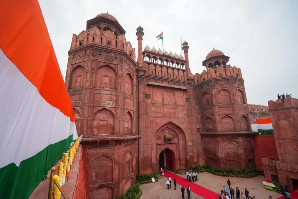red fort delhi india flag red fort delhi india flag
