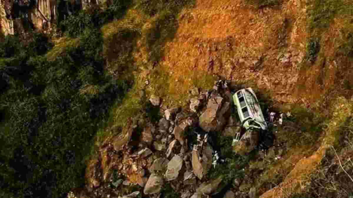 Cape Verde School Bus Crash 30kb