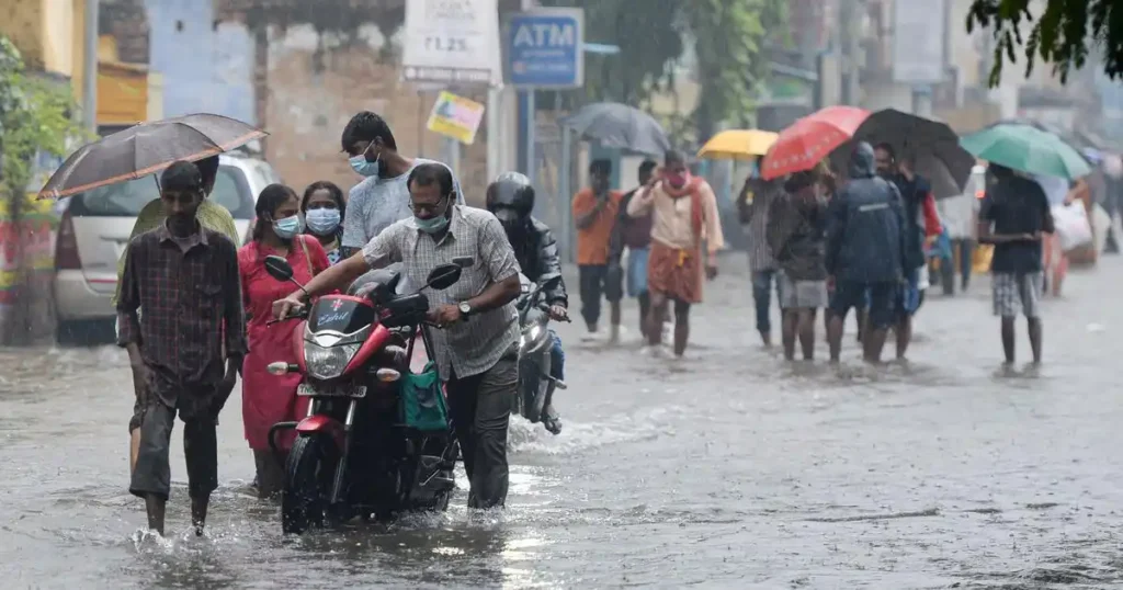 சென்னையில் பருவமழை முன்னெச்சரிக்கை..! மாநகராட்சி ஆணையாளர் முக்கிய ஆலோசனை..!
