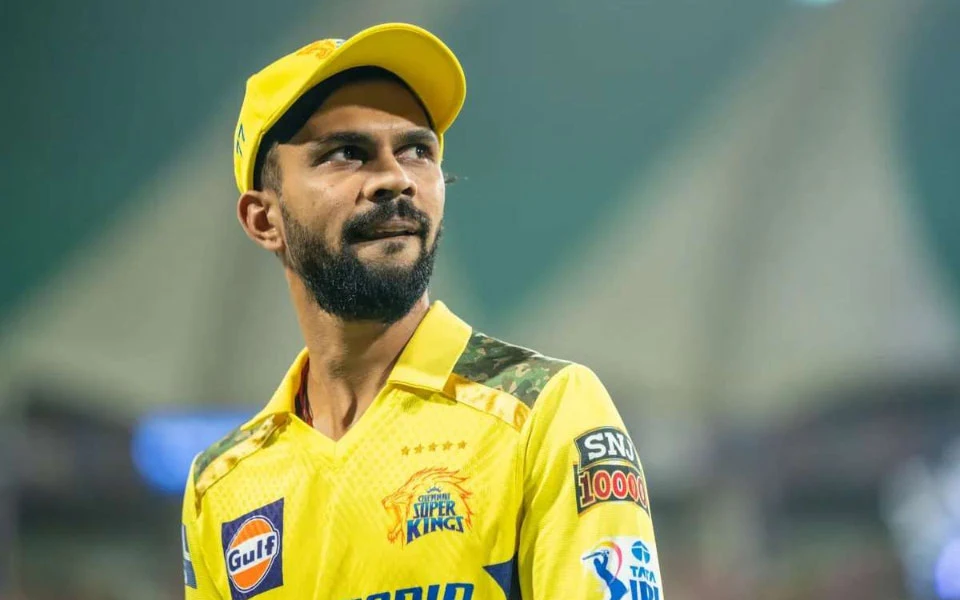 CSK வலுவான கம்பேக் கொடுக்கும்..!! தோனிக்கு பின் அந்த பிரஷர் இருக்கே..!! கோவையில் ருதுராஜ் கெய்க்வாட் பரபரப்பு பேட்டி..!!