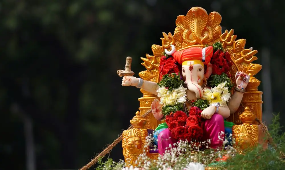 விநாயகர் சதுர்த்திக்கு சிலை வாங்கும் போது கவனிக்க வேண்டிய 8 முக்கிய விஷயங்கள்..!! இது தெரிஞ்சிக்காம வாங்காதீங்க..!!