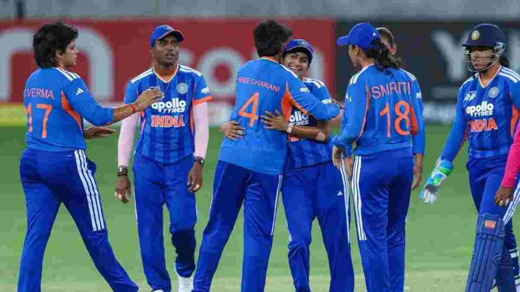 பாகிஸ்தானை 55 ரன்களுக்கு சுருட்டி வீசிய இந்தியா!. தோல்வியே சந்திக்காமல் அரையிறுதிக்குள் என்ட்ரி!. ஷஃபாலி வர்மா புதிய வரலாறு!