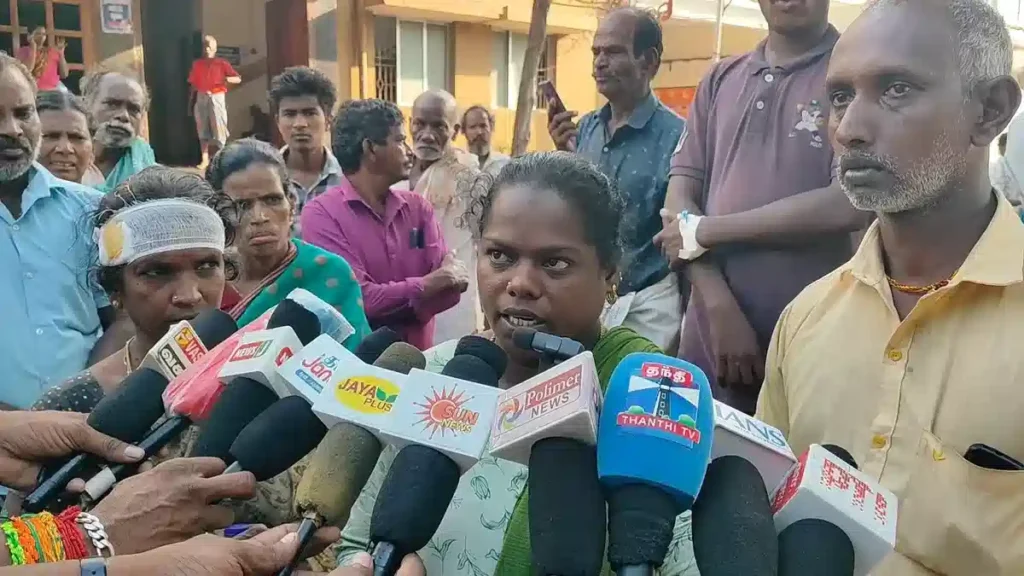 தாய்மாமன் தங்க மோதிரம் எங்கே? செவிலியரை மண்வெட்டியால் கொடூரமாக தாக்கிய வாலிபர்..!! கும்பகோணத்தில் அதிர்ச்சி..!!